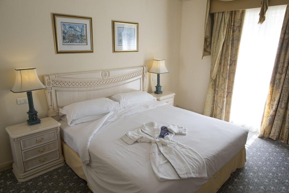 Le Vendome 5*