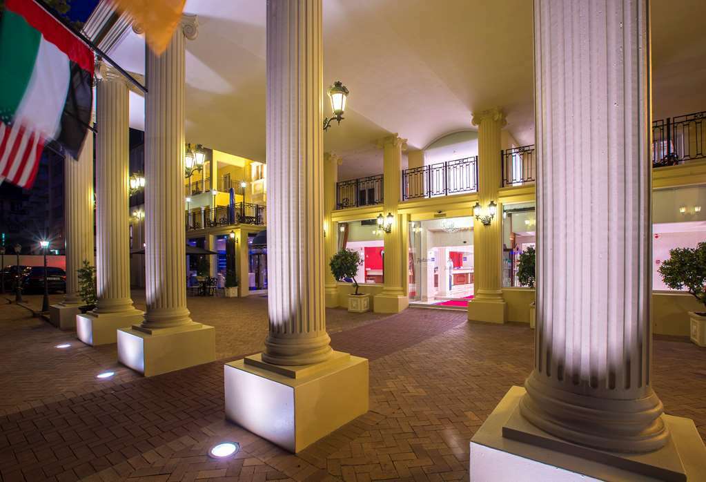 Le Vendome Hotel