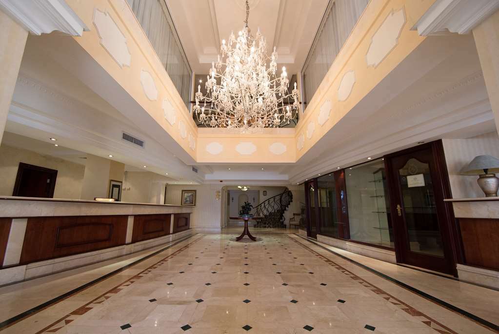 Le Vendome Hotel